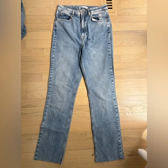 Zara Light Blue Distressed Women Jeans - Picture 5 of 5